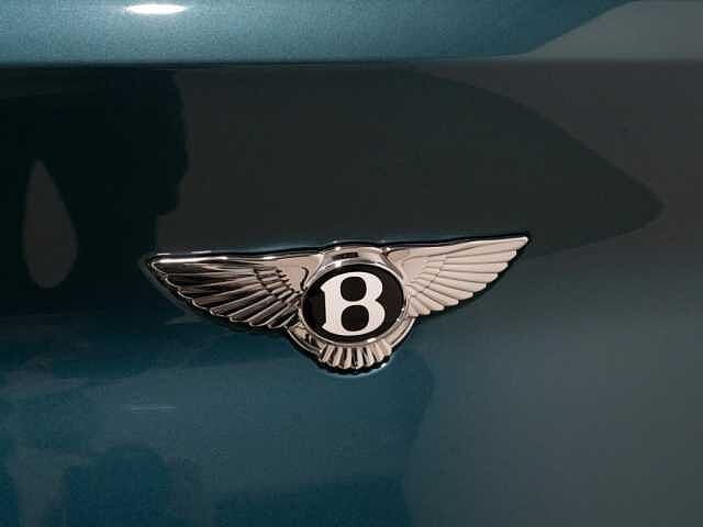 18:Bentley Bentayga EWB Azure V8, SUV, Aegean Blue, Bentley Hannover