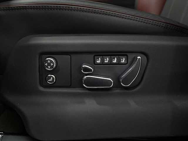 22:Bentley Bentayga S V6 Hybrid, SUV, Candy Red, Bentley Hannover