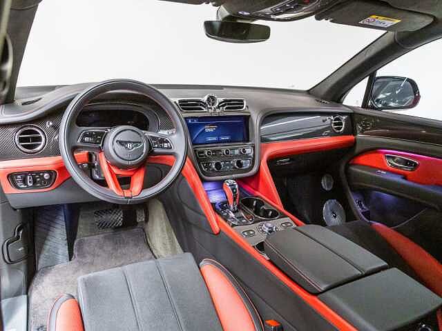 13:Bentley Bentayga S V8, SUV, Candy Red, Bentley Hannover