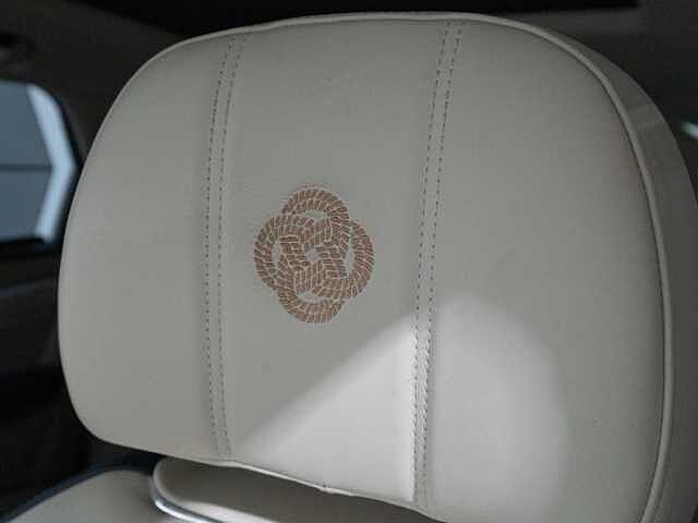 25:Bentley Bentayga EWB Azure V8, SUV, Aegean Blue, Bentley Hannover