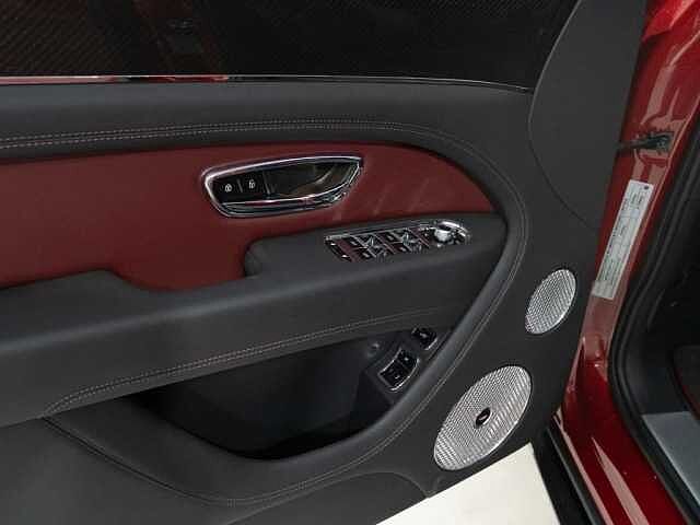 21:Bentley Bentayga S V6 Hybrid, SUV, Candy Red, Bentley Hannover