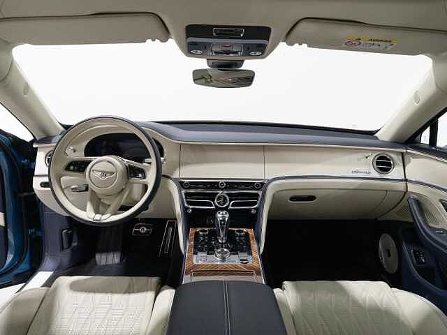 3:Bentley Flying Spur Azure V8 Hybrid, Limousine, Light Windsor Blue, Bentley Hannover