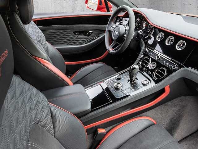 13:Bentley Continental GT Speed First Edition V8 Hybrid, Coupé, Dragon Red II, Bentley Hannover