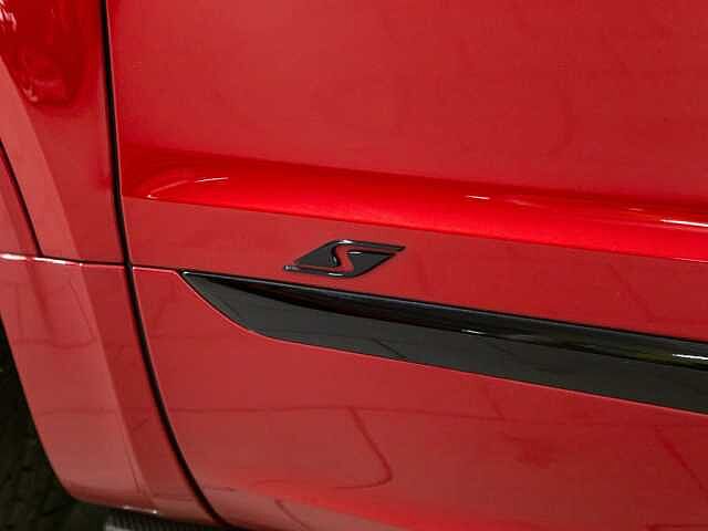 11:Bentley Bentayga S V8, SUV, Candy Red, Bentley Hannover