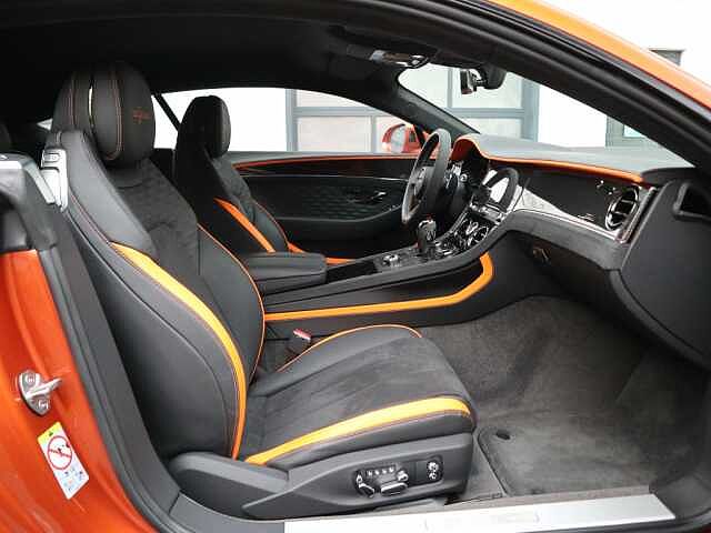 24:Bentley Continental GT Speed First Edition V8 Hybrid, Coupé, Orange Flame, Bentley Hannover