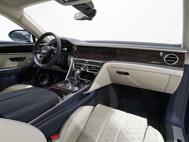 1:Bentley Flying Spur Speed V8 Hybrid, Limousine, Marlin, Bentley Hannover