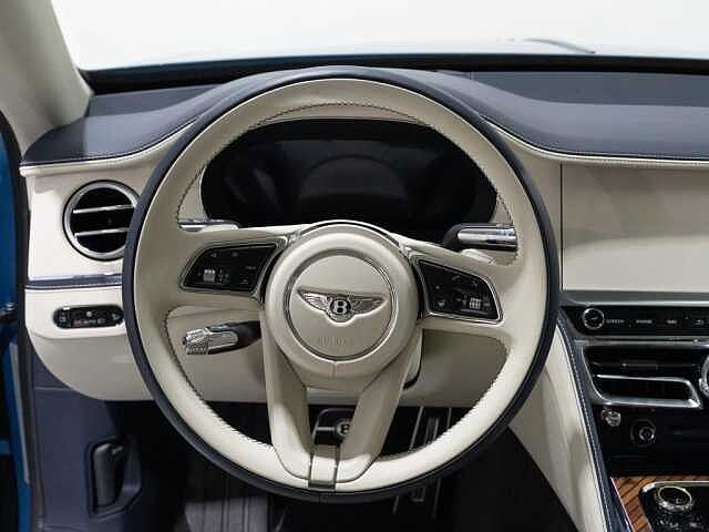 12:Bentley Flying Spur Azure V8 Hybrid, Limousine, Light Windsor Blue, Bentley Hannover
