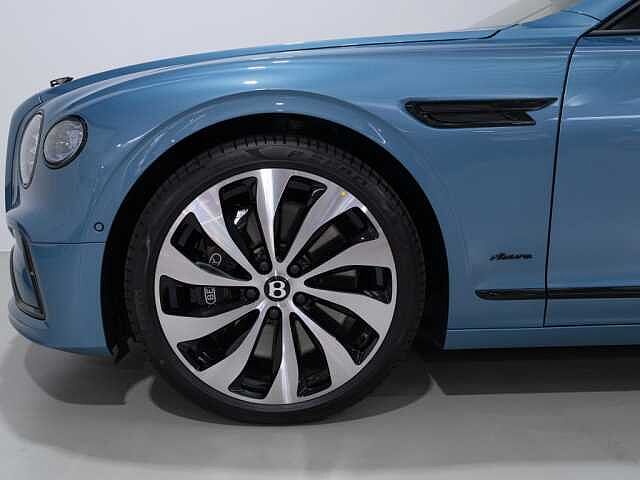 5:Bentley Flying Spur Azure V8 Hybrid, Limousine, Light Windsor Blue, Bentley Hannover