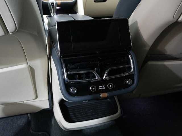 28:Bentley Bentayga EWB Azure V8, SUV, Aegean Blue, Bentley Hannover