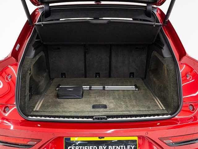 18:Bentley Bentayga S V8, SUV, Candy Red, Bentley Hannover