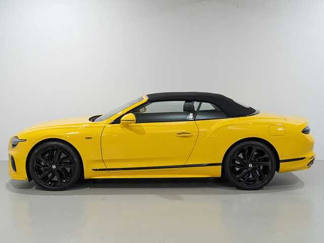6:Bentley Continental GT Convertible Speed First Edition V8 Hybrid, Cabrio, Monaco Yellow, Bentley Hannover