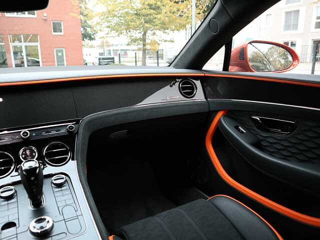 22:Bentley Continental GT Speed First Edition V8 Hybrid, Coupé, Orange Flame, Bentley Hannover