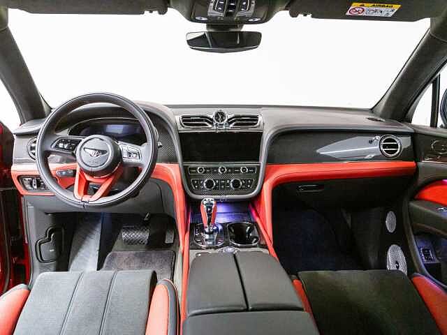 3:Bentley Bentayga S V8, SUV, Candy Red, Bentley Hannover