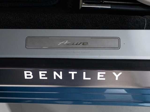 24:Bentley Flying Spur Azure V8 Hybrid, Limousine, Light Windsor Blue, Bentley Hannover